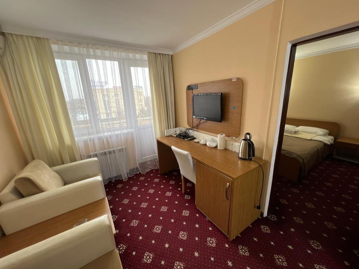Yassy Hotel, Turkistan Ngoại thất bức ảnh