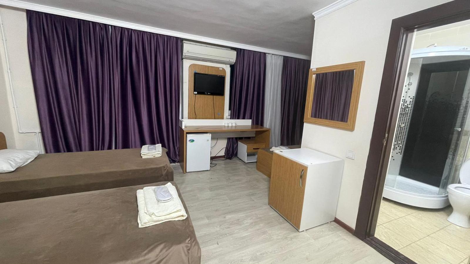 Yassy Hotel, Turkistan Ngoại thất bức ảnh