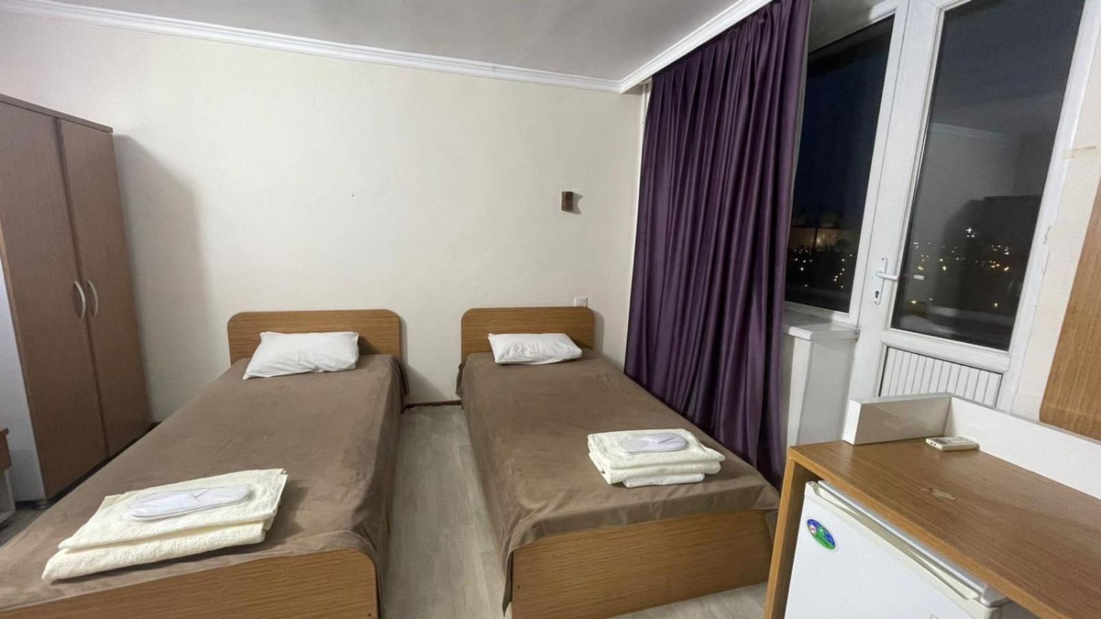 Yassy Hotel, Turkistan Ngoại thất bức ảnh
