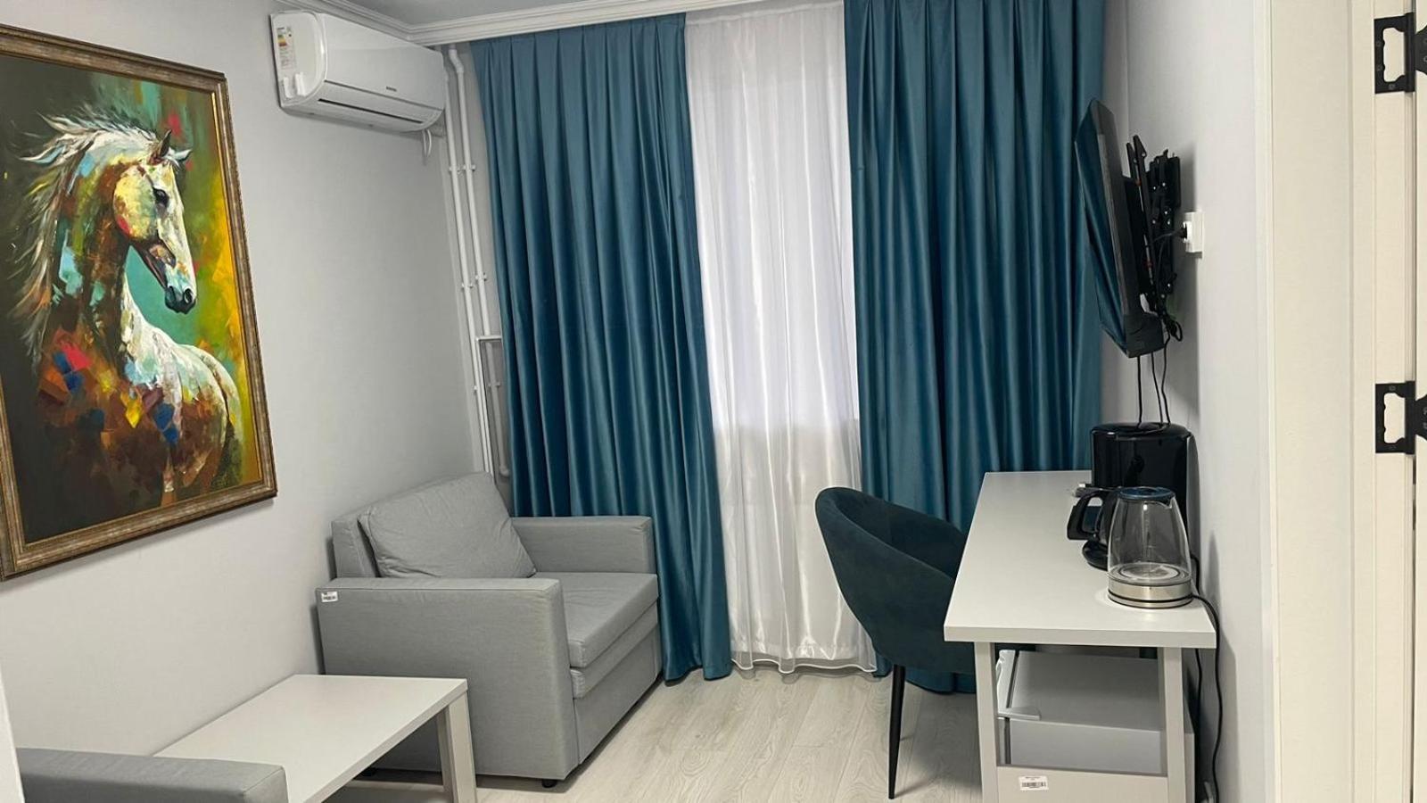 Yassy Hotel, Turkistan Ngoại thất bức ảnh